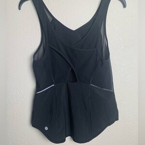 Lululemon Women‎ Size 4 Run With The Sun Tank Woven Swift Ultra Black